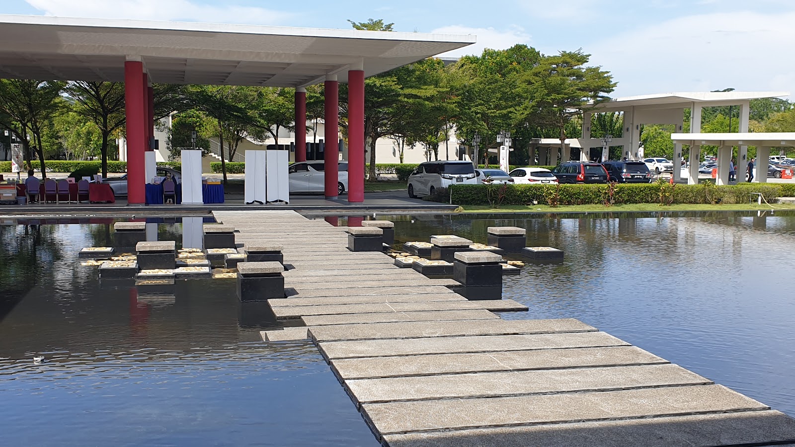 Campus thumbnail 2